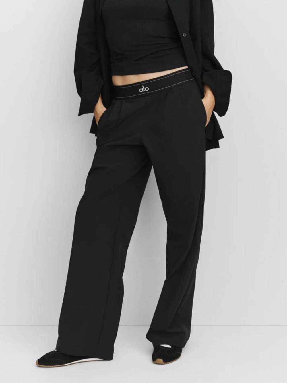 ✨Alo Yoga Suit Up Trouser Black Regular Brand New with Tag